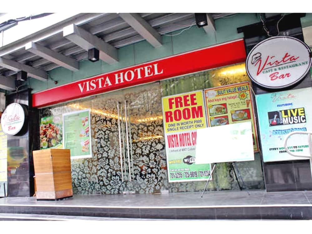 Vista Hotel Cubao Manila Exterior photo